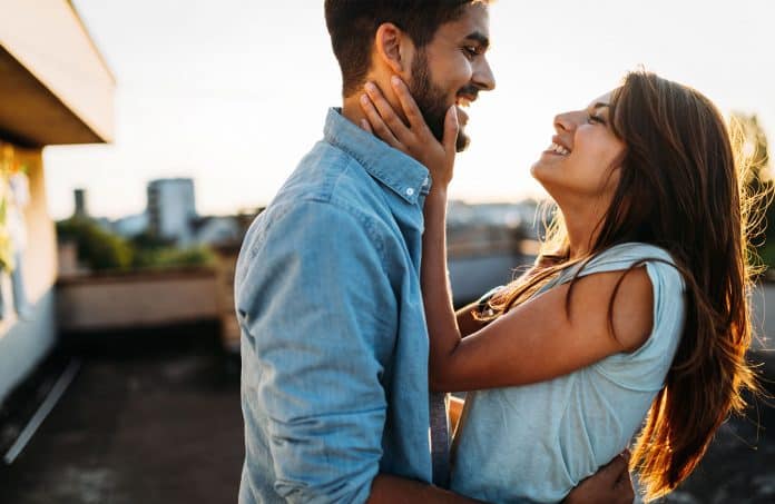 Estado |  6 pequeñas cosas que pueden causar grandes problemas en tu relación |  Su belleza