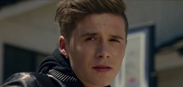 El debut actoral de Brooklyn Beckham llega a las pantallas de todo el mundo