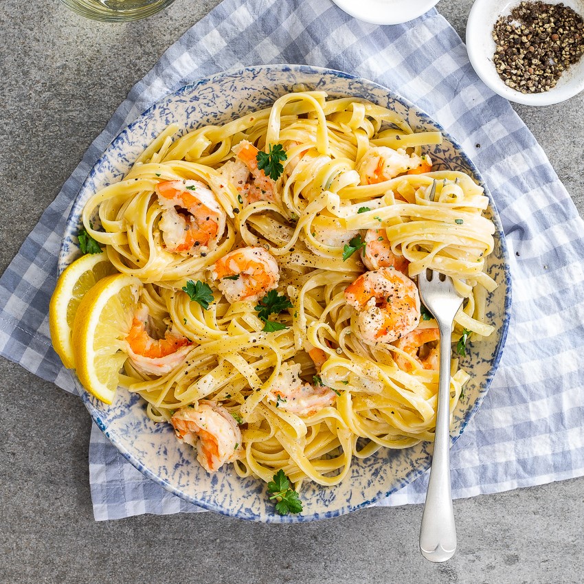 Pasta con Camarones, Limón, Hierbas y Feta |  12 recetas de camarones fáciles pero deliciosas |  Su belleza