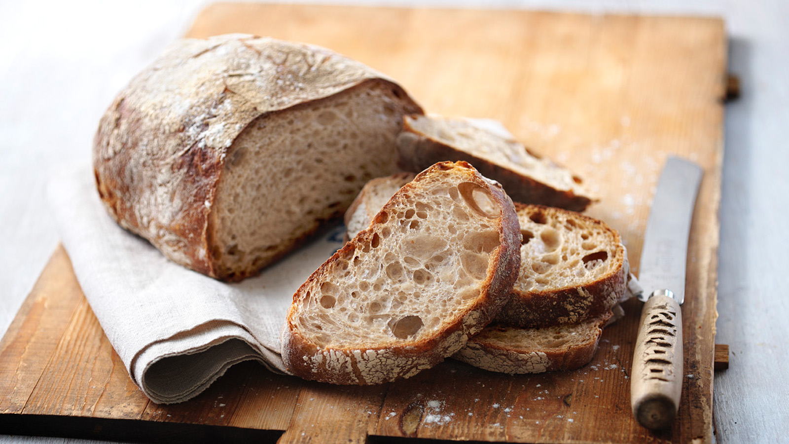 Pan |  10 alimentos saludables que son venenosos cuando se comen mal |  Su belleza