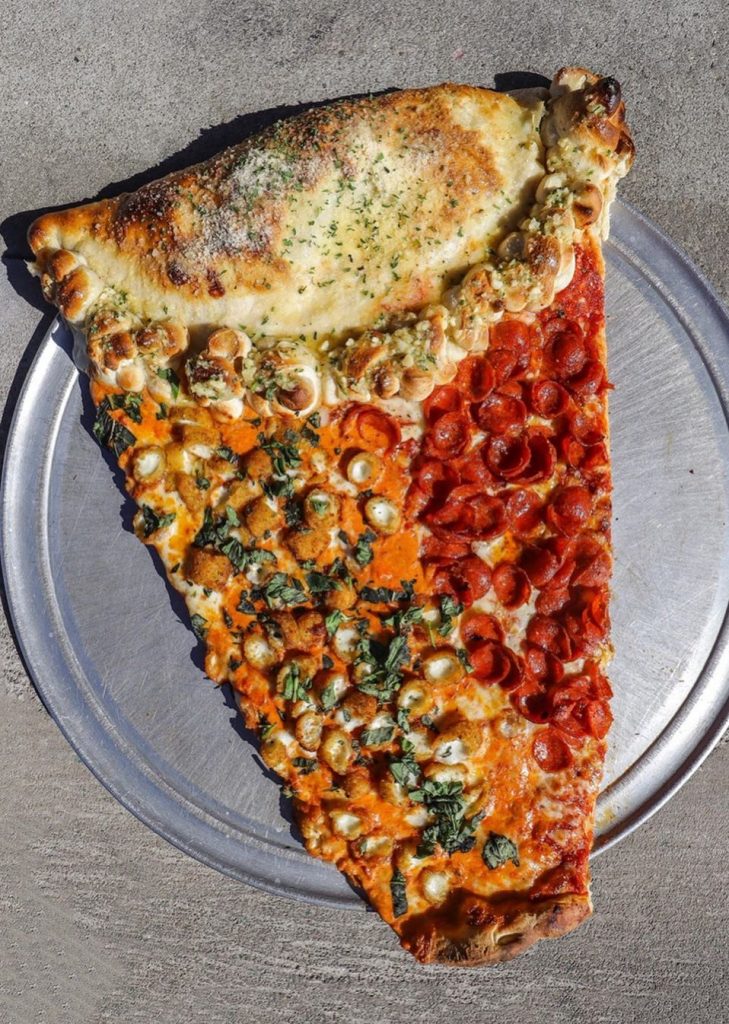 Rebanada de pizza de 2 pies de largo #2 |  nueva tendencia gastronómica es una porción de pizza gigante: la más grande que hayas visto |  Su belleza