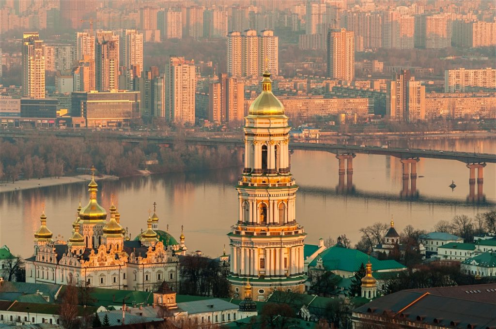 Kyiv, Ucrania |  10 de las ciudades más baratas de Europa para viajar en otoño |  Su belleza