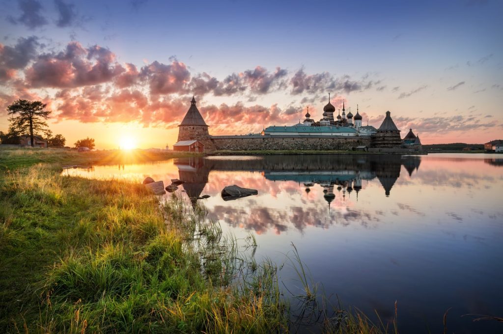Isla Solovetsky, Mar Blanco, Rusia |  8 países de la Noche Blanca para visitar |  Su belleza