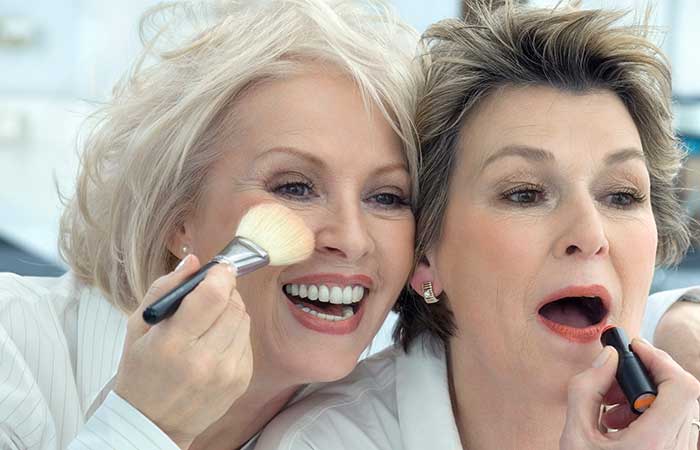 No te quedes con el mismo maquillaje a medida que envejeces |  12 consejos sobre cómo lucir de 30 años cuando tienes 50 |  Su belleza