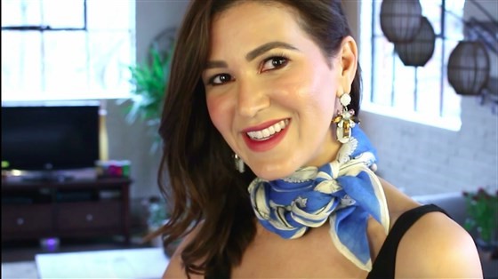Espiral trenzada |  12 formas súper elegantes de usar una bufanda |  Su belleza