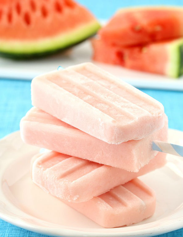 Paletas de yogur de sandía |  Su belleza