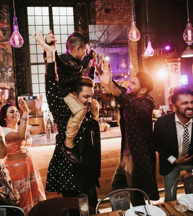 pareja gay inmortaliza hermosa boda tradicional india #9 |  Su belleza