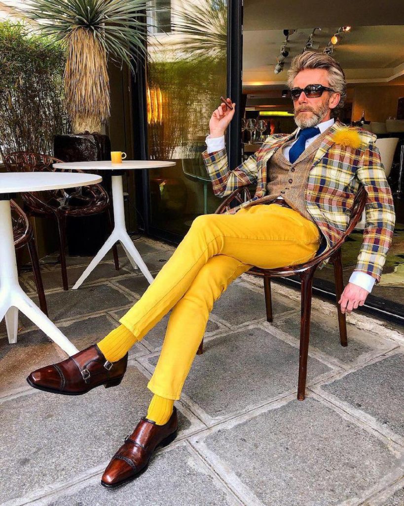 hombres vestidos de amarillo |  12 OOTD más elegantes pero divertidos que jamás hayas visto de Pierrick Mathon |  Su belleza