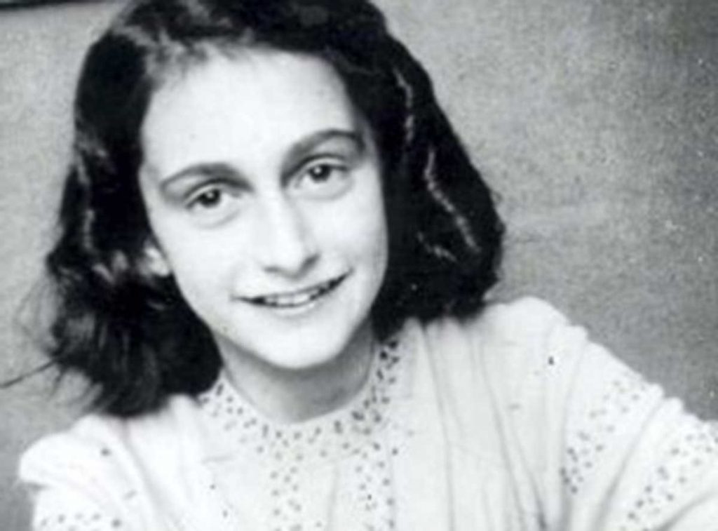 Ana Frank |  10 mujeres más influyentes de la historia |  Su belleza