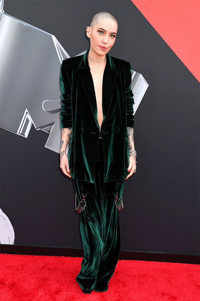 Obispo Briggs |  Los mejores looks de los VMA 2019 |  Su belleza