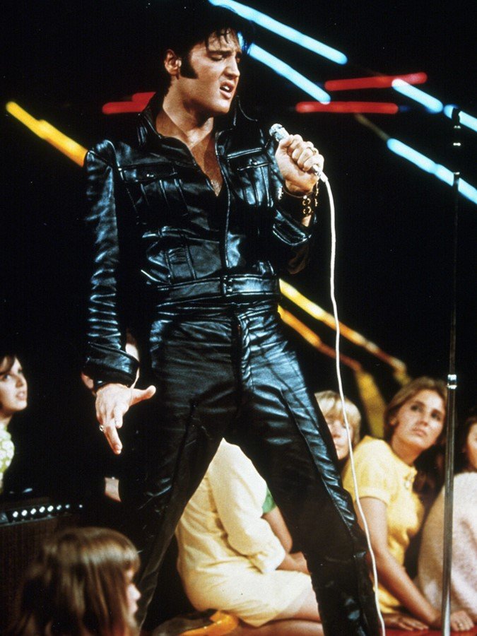 Elvis Presley #1 |  moda a través de las décadas: 6 hombres icónicos |  Su belleza