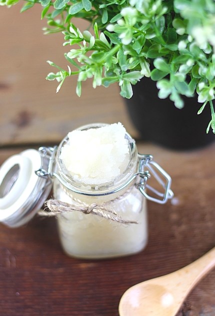 Exfoliante de lavanda y vainilla #2 |  10 recetas caseras de exfoliantes con sal marina que puedes hacer tú mismo |  Su belleza