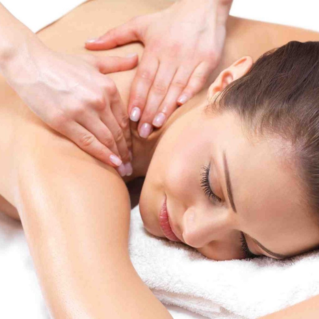 Masaje Tradicional |  9 mejores tratamientos de spa que toda mujer debería probar |  Su belleza