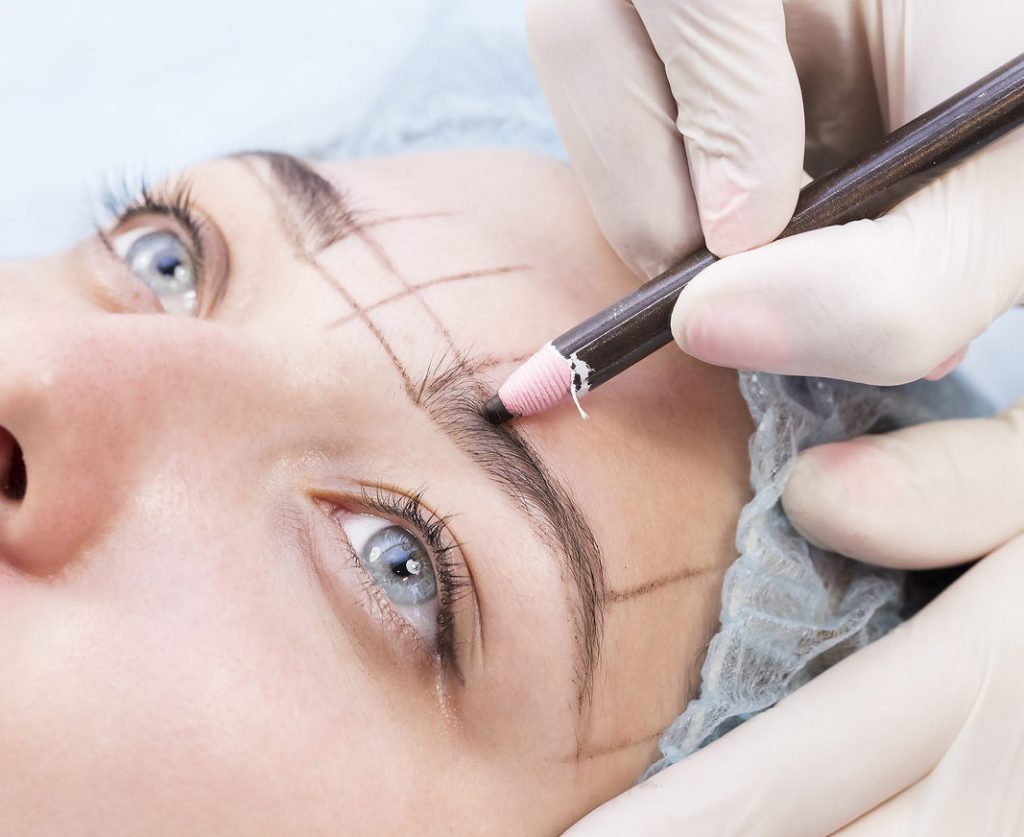 ¿Cómo funciona el microblading?  |  Todo lo que necesita saber sobre Microblading |  Su belleza