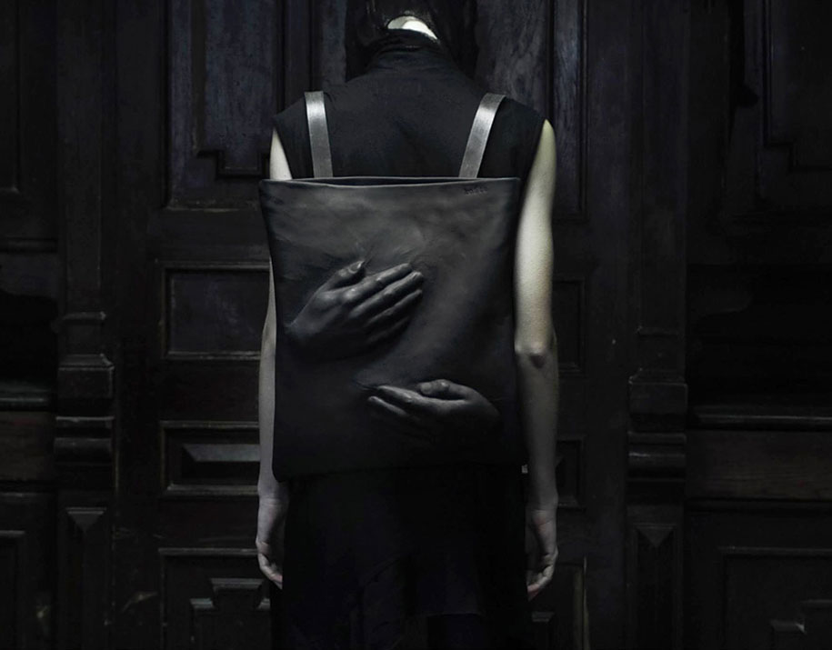 bolsos-inspirados-en-la-anatomia-humana-por-konstantin-kofta-17