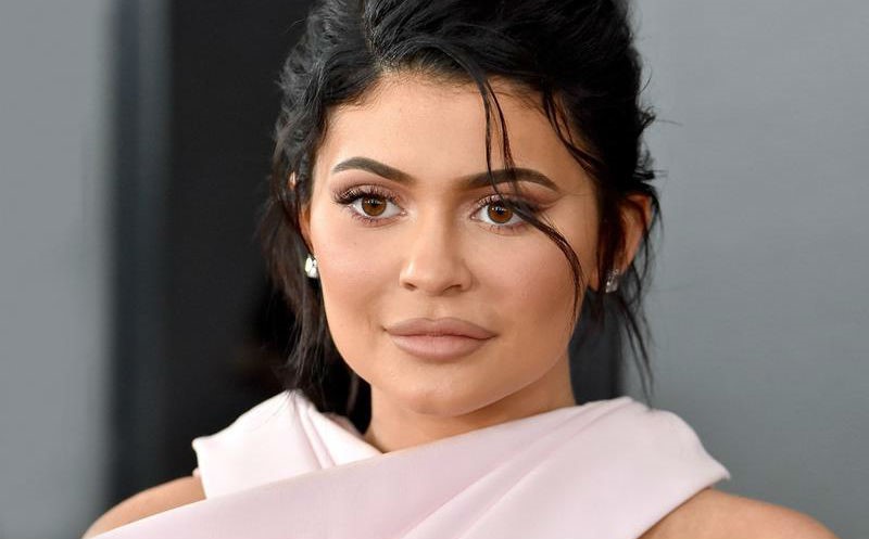 Kylie Jenner |  10 actrices con los ojos más bonitos |  Su belleza