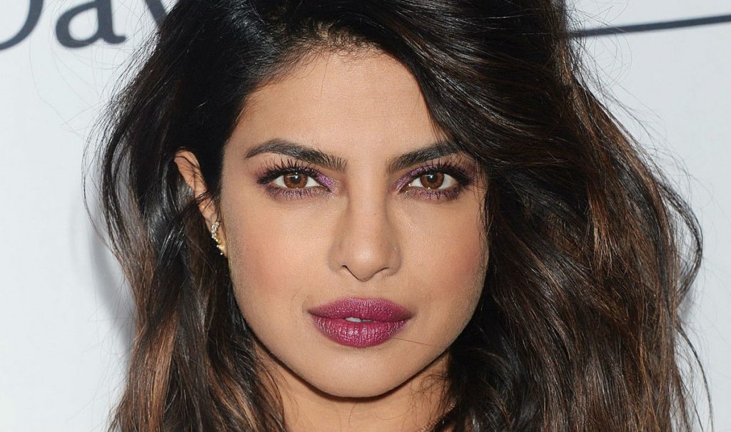 priyanka chopra |  10 actrices con los ojos más bonitos |  Su belleza