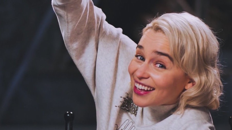 su sonrisa ilumina la habitación |  8 razones más para amar a Emilia Clarke |  Su belleza