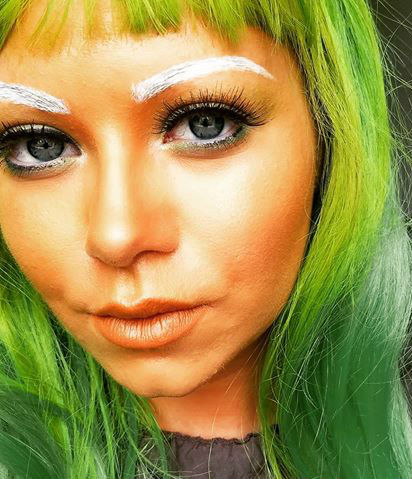 Oompa Loompa #2 |  11 ideas espeluznantes y geniales de maquillaje de Halloween para probar este año |  Su belleza