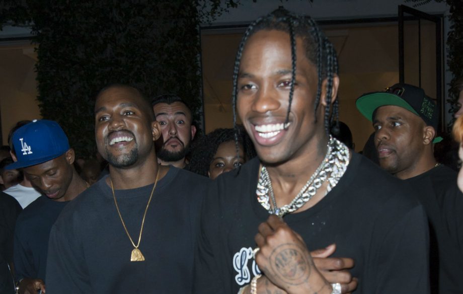   Kanye West le dio un taco |  10 hechos divertidos sobre Travis Scott |  Su belleza