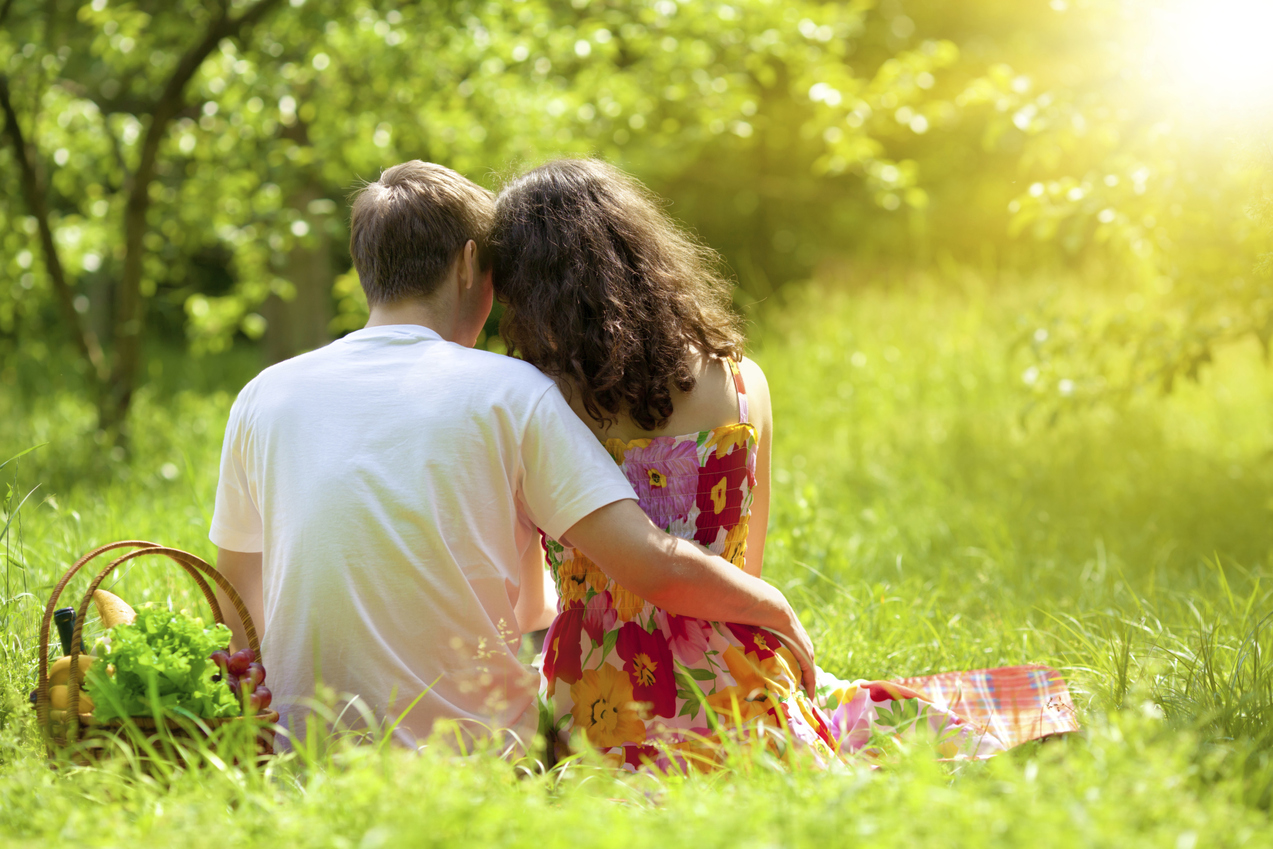 Cómo planificar un picnic romántico