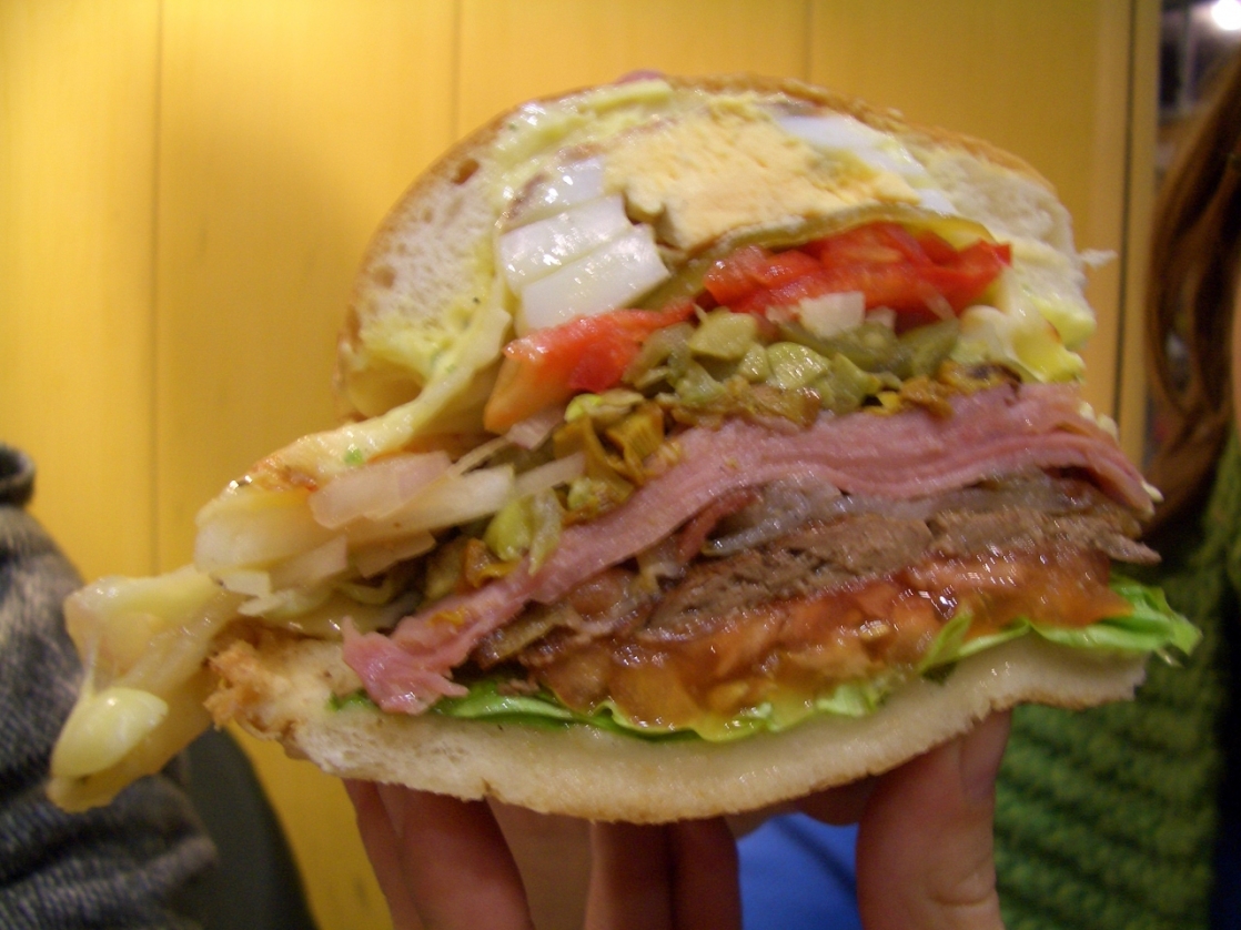 sándwiches-inusuales-y-sabrosos-alrededor-del-mundo-10