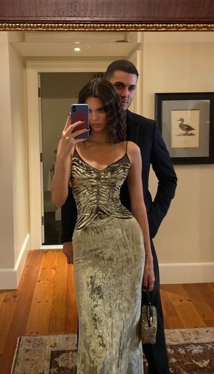 Kendall Jenner |  Asistieron bastantes celebridades de alto perfil.  |  7 cosas que debe saber sobre la boda de Hailey Baldwin y Justin Bieber |  Su belleza