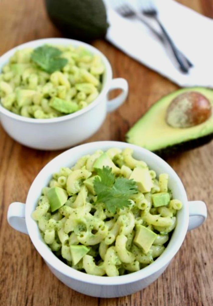 maneras-inusuales-y-creativas-de-comer-aguacate-05