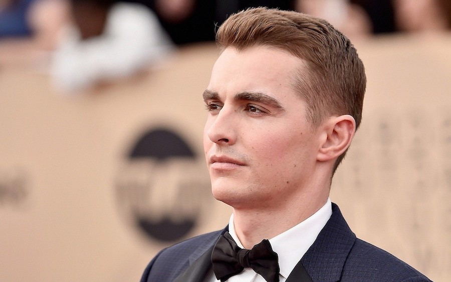 él no es ajeno a jugar con fuego |  9 hechos menos conocidos sobre Dave Franco |  Su belleza