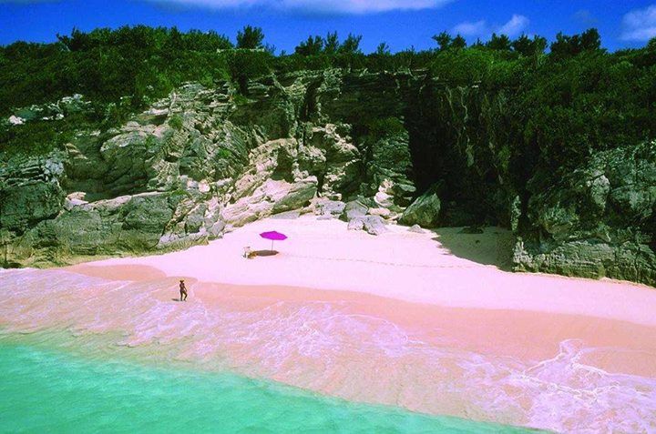 lugares_increíbles_para_encontrar_playas_de_arena_rosa_03