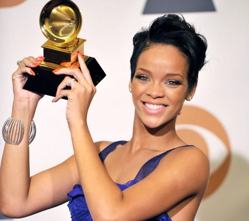 ¿Cuántos premios Grammy tiene Rihanna?  |  9 cosas que siempre quisiste saber sobre Rihanna |  Su belleza