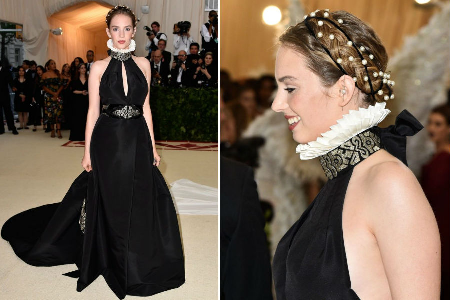 Hawke en la Met Gala de 2018 |  13 datos interesantes sobre Maya Hawke |  Su belleza