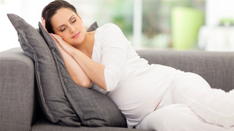 Dormir con una barriga de bebé Las mejores posiciones durante el embarazo 5