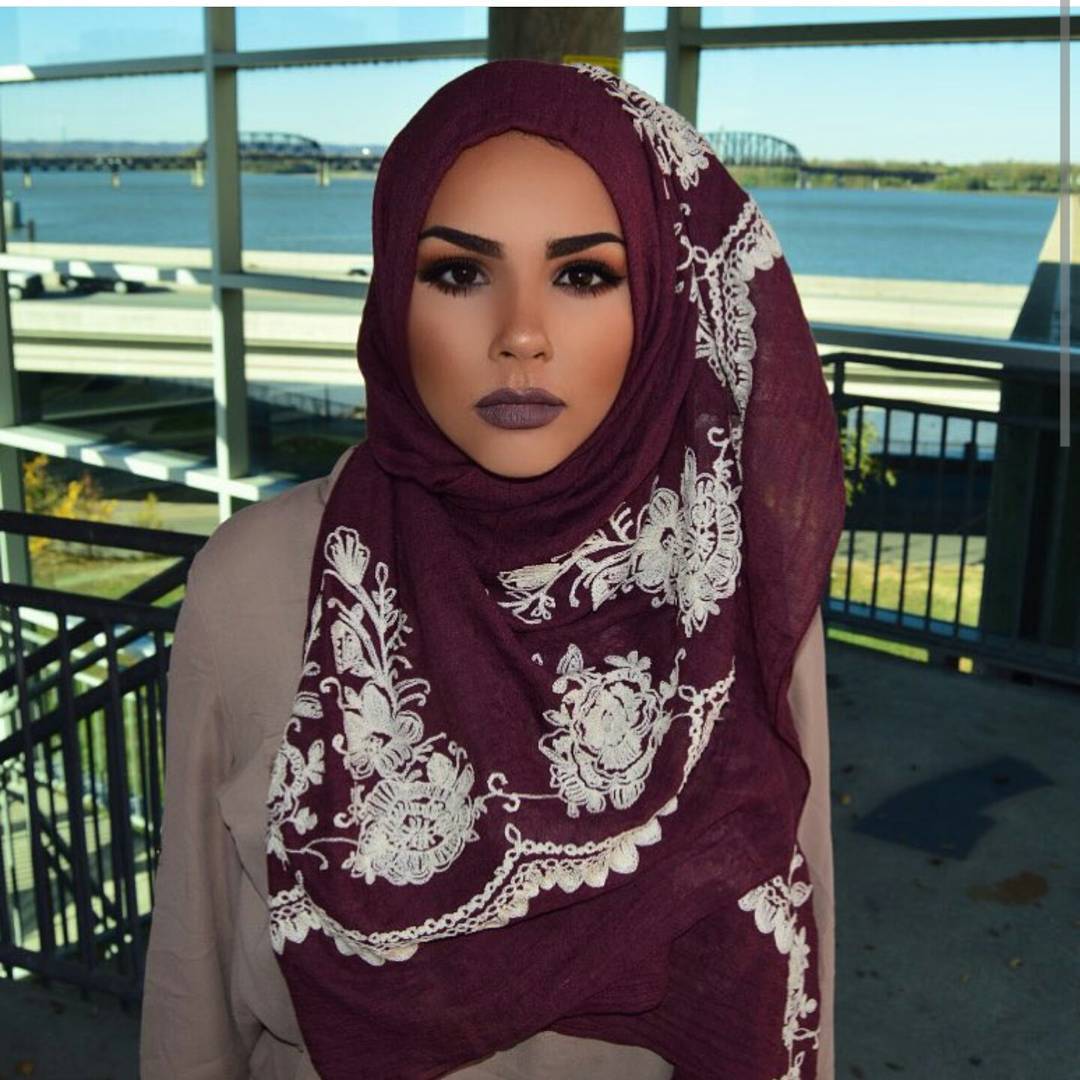 increíblemente_hermosas_mujeres_usando_hijabs_en_ig_09
