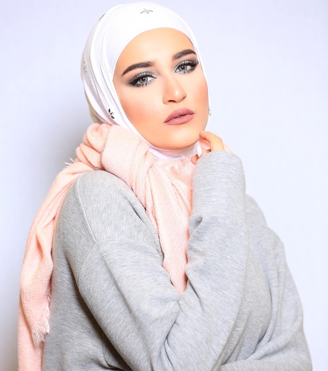 increíblemente_hermosas_mujeres_usando_hijabs_en_ig_11