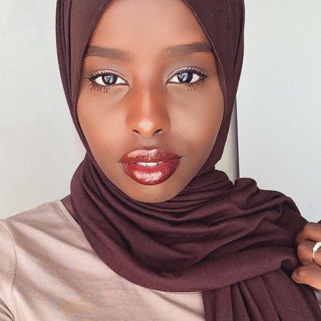 increíblemente_hermosas_mujeres_usando_hijabs_en_ig_15
