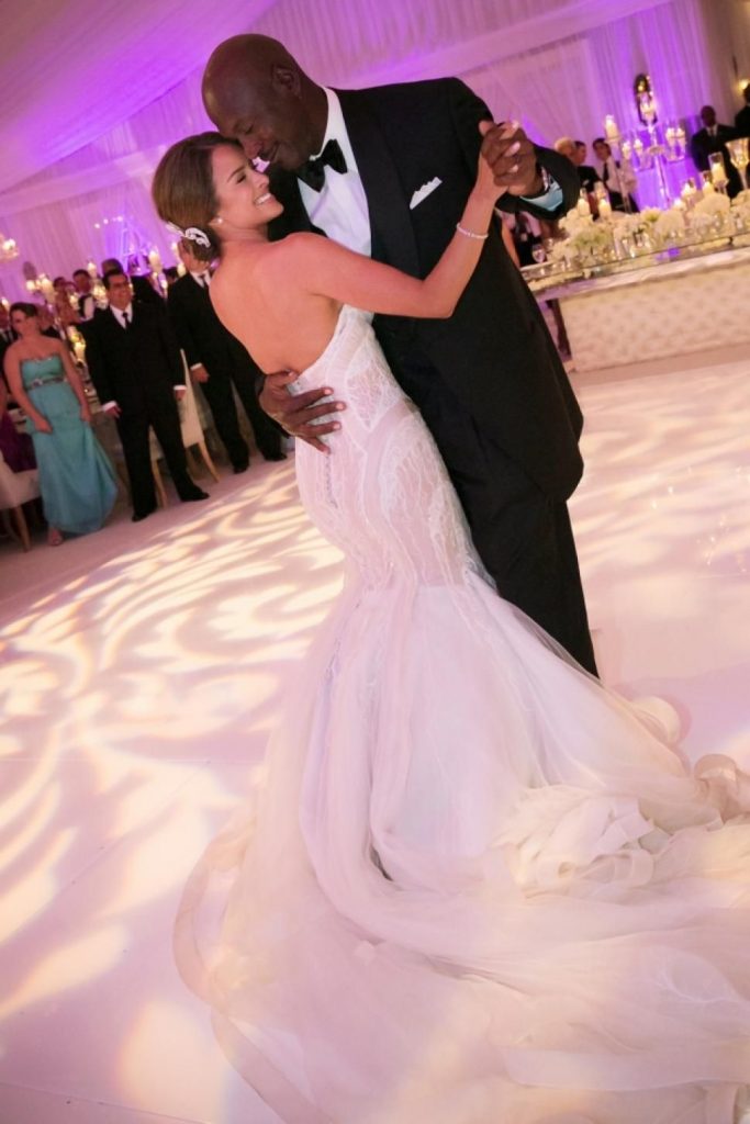 Michael Jordan e Yvette Prieto – $10 millones |  Su belleza