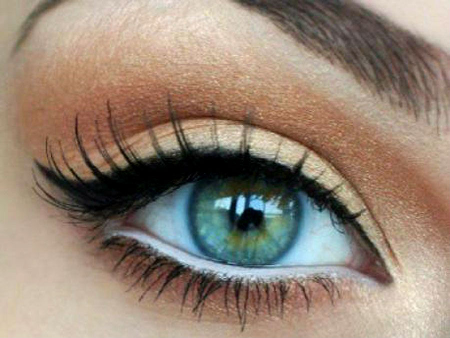 Consejos y trucos de maquillaje debajo de los ojos 3