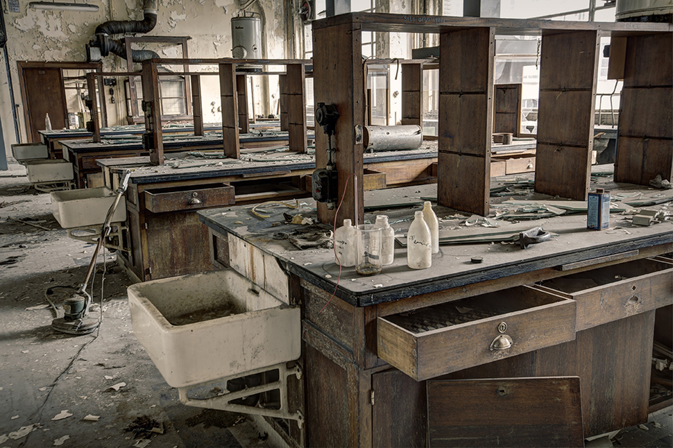 1. El laboratorio de química de la Universidad [Belgium]