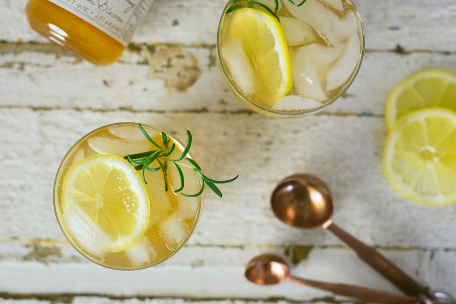 Cóctel de limonada y whisky - Bebidas extravagantes de verano 5
