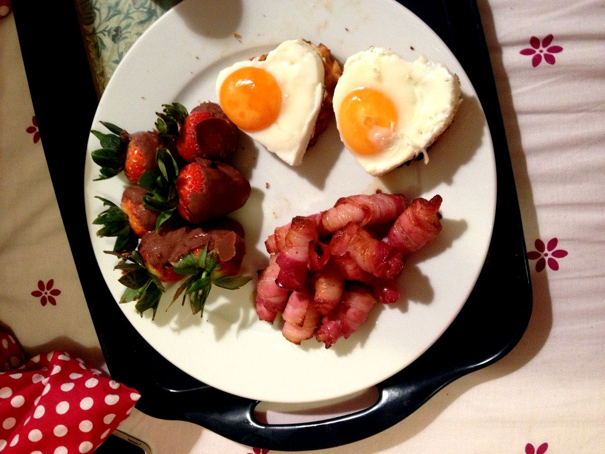 Comida En Forma De Corazón - Desayuno