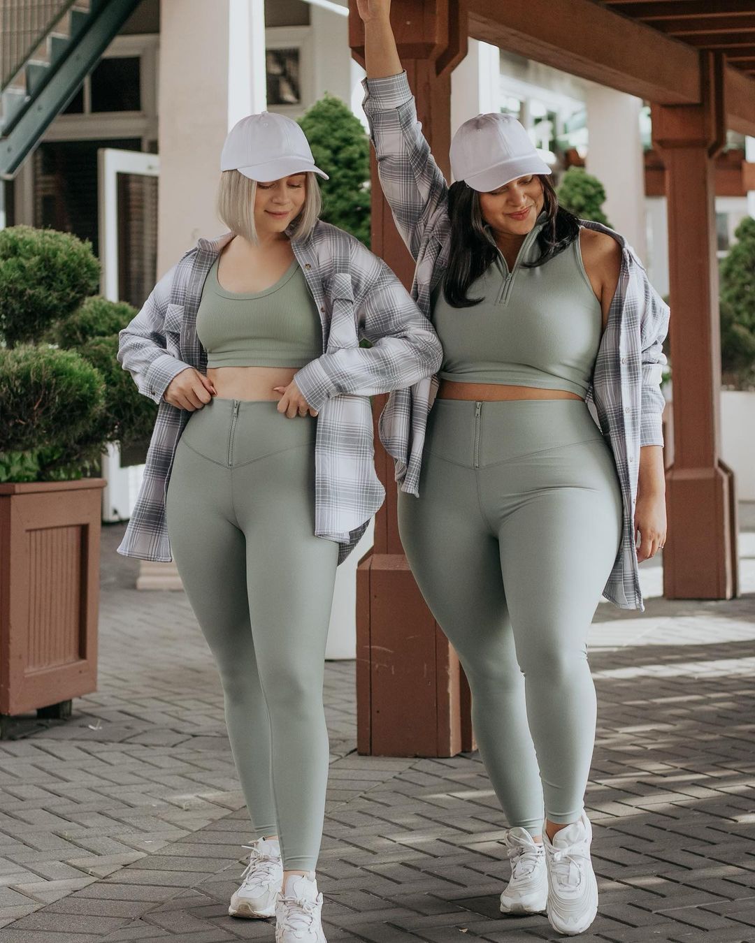 Denise Mercedes y Maria Castellanos, Body Positive | Vístete para impresionar: dos amigas demuestran que el estilo brilla en todos los cuerpos | Herbeauty